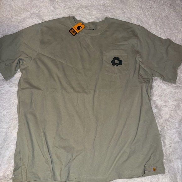 NWT Carhartt Short Sleeve Pocket Tee in Olive with Clover XXL St. Patrick’s Day - Picture 2 of 4